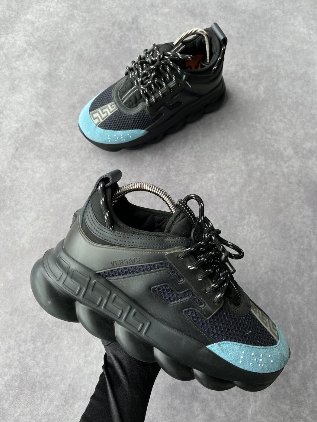 versace chain reaction black
